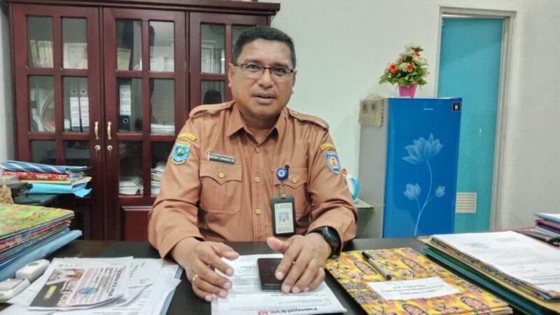 Kepala Dinas Perhubungan Viktor E. Ririhena