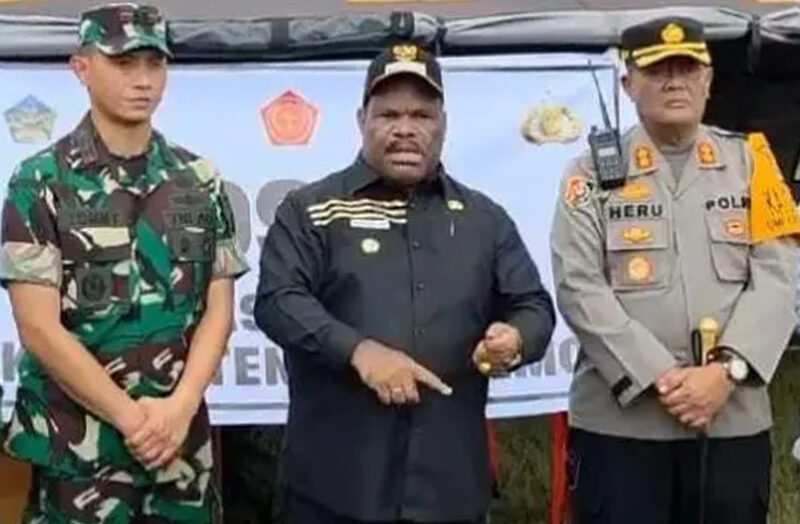 Bupati Kab. Yahukimo Didimus Yahuli (istimewa)