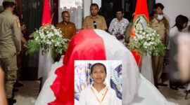 Foto: Penghormatan Terakhir Jenazah Rosalia di Kantor Bupati Flores Timur (istimewa) 