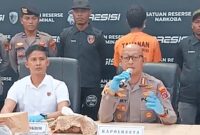 Konfrensi Pers, Kapolesta Manokwari Kombes Pol Ongky Isgunawan, menyampaikan bahwa kejadian tersebut merupakan tindak pidana pencurian yang di sertai kekerasan yang mengakibatkan korban meninggal dunia ( foto: Screen Shoot Facebook Tribun Papua Barat)