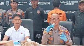 Konfrensi Pers, Kapolesta Manokwari Kombes Pol Ongky Isgunawan, menyampaikan bahwa kejadian tersebut merupakan tindak pidana pencurian yang di sertai kekerasan yang mengakibatkan korban meninggal dunia ( foto: Screen Shoot Facebook Tribun Papua Barat)