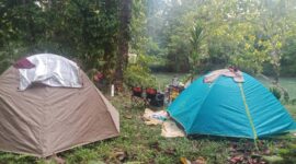 Acara Kemping BUMMA Mare di Pinggir Kali Auk, Kampung Bakraby, Distrik Mare, Kabupaten Maybrat, PBD, Jumat (06/02/2026).