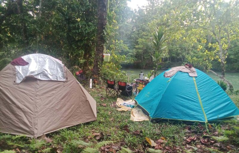 Acara Kemping BUMMA Mare di Pinggir Kali Auk, Kampung Bakraby, Distrik Mare, Kabupaten Maybrat, PBD, Jumat (06/02/2026).