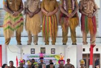 Wakil Bupati Teluk Bintuni, Joko Lingara beserta  empat kepala distrik Sebyar Raya dalam Giat Antar Kepala Distrik Ke Tomu ( Senin 02/03/2026)