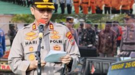 Kapolres Teluk Bintuni AKBP Hari Sutanto, bertindak langsung sebagai Inspektur Upacara Apel Pasukan Operasi Ketupat Mansinam 2026 Polres Teluk Bintuni