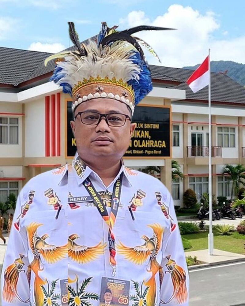 Kepala Dinas Pendidikan, Kebudayaan, Pemuda dan Olah Raga Kabupaten Teluk Bintuni, Hendry D. Kapuangan 